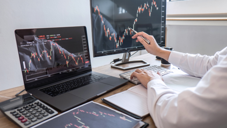 Kelsem Ricardo Rios Lima explica como funciona o day trade e alerta para os riscos dessa prática no mercado financeiro.