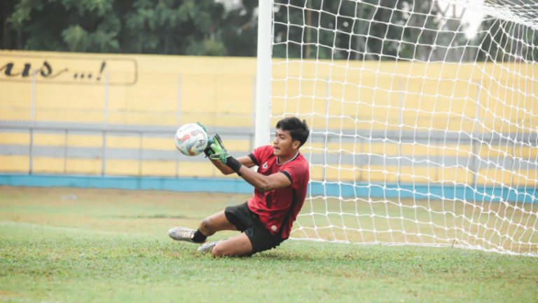 Goiás Realiza Reformulação no Elenco com Rescisões de Contrato de Jogadores