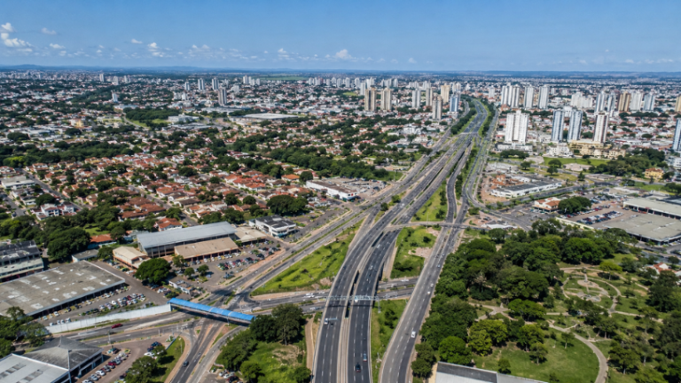 Goiás Tecnologia e inovação digital em Aparecida de Goiânia: parceria entre município e Estado impulsiona modernização pública